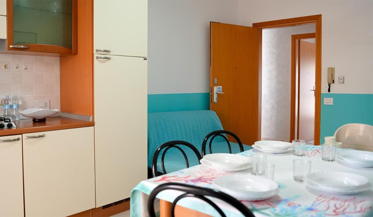 Residence Riviera Alba Adriatica Eksteriør billede