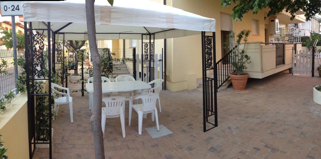 Residence Riviera Alba Adriatica Eksteriør billede
