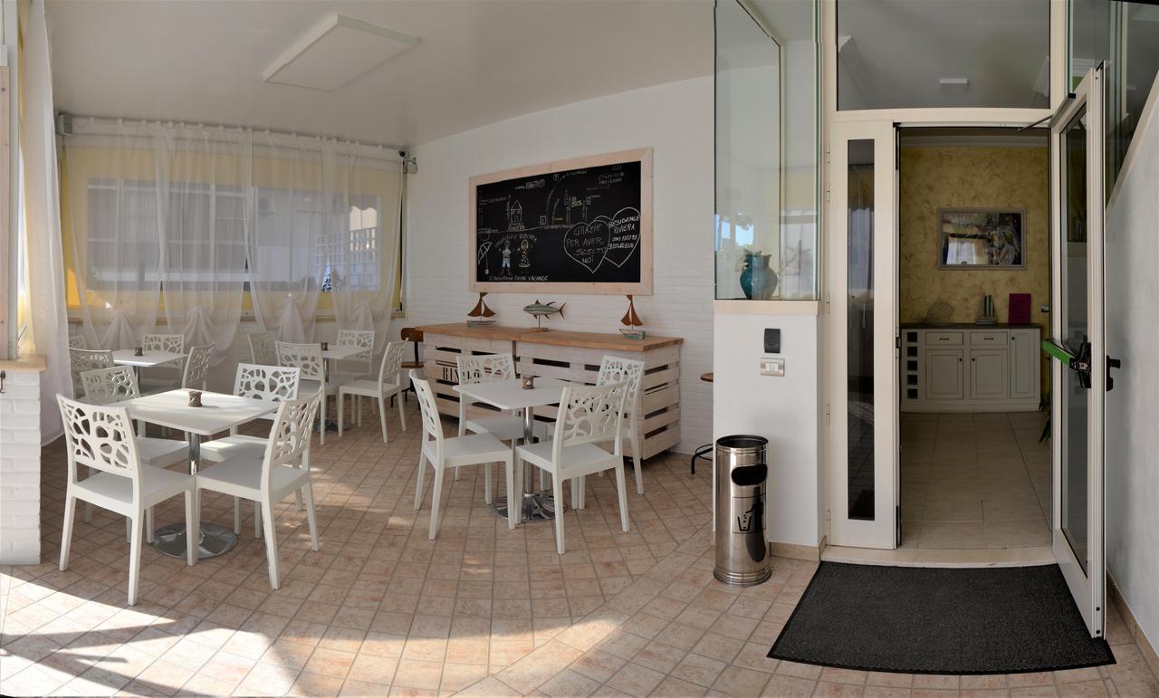 Residence Riviera Alba Adriatica Eksteriør billede
