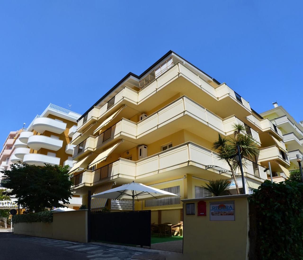Residence Riviera Alba Adriatica Eksteriør billede