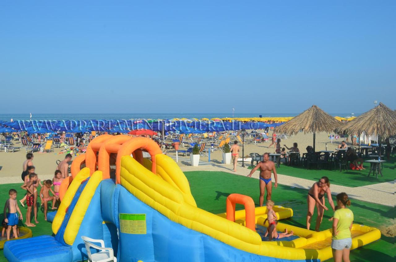 Residence Riviera Alba Adriatica Eksteriør billede